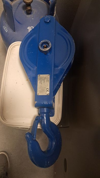 Zblocze z hakiem 2 t