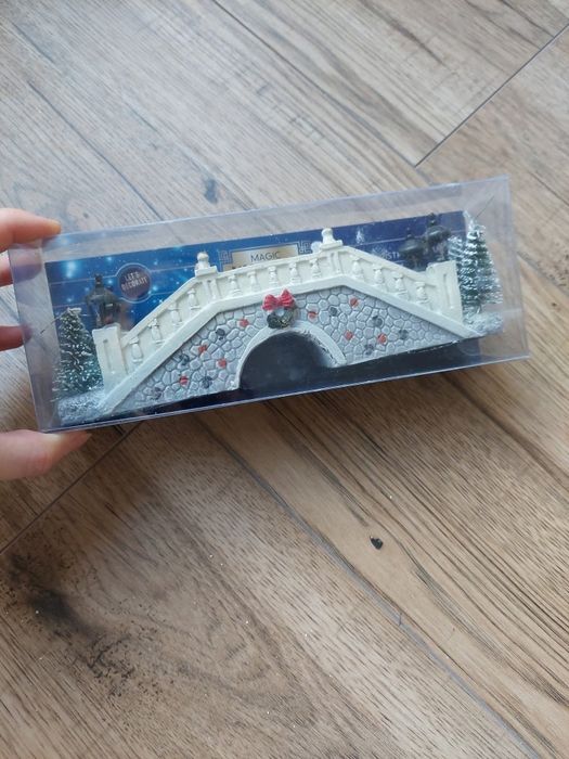 Most świąteczny led magic village