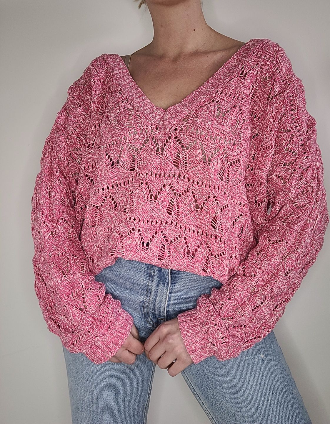 Uroczy różowy ażurowy sweter oversize boho cottagecore vintage