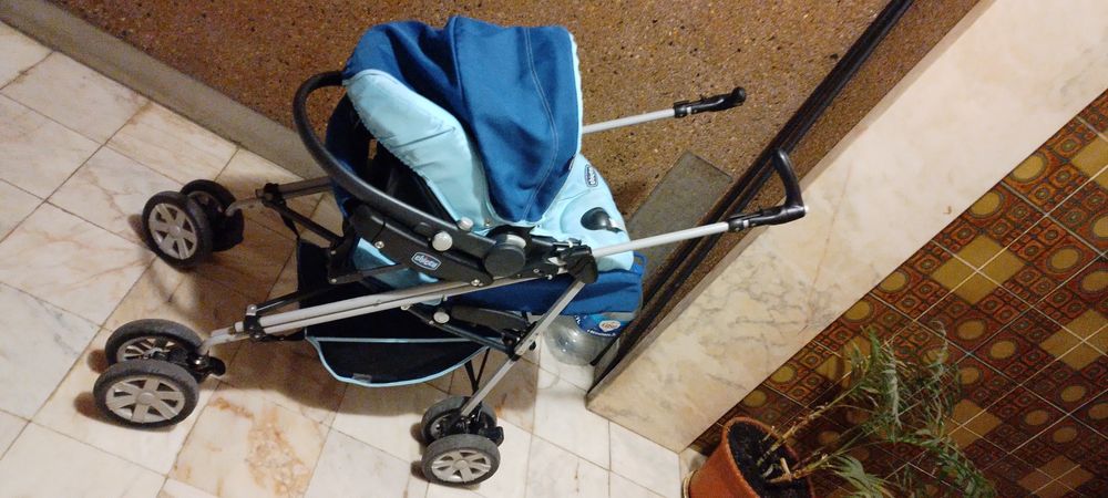 Carrinho chicco trio novo completo com tudo