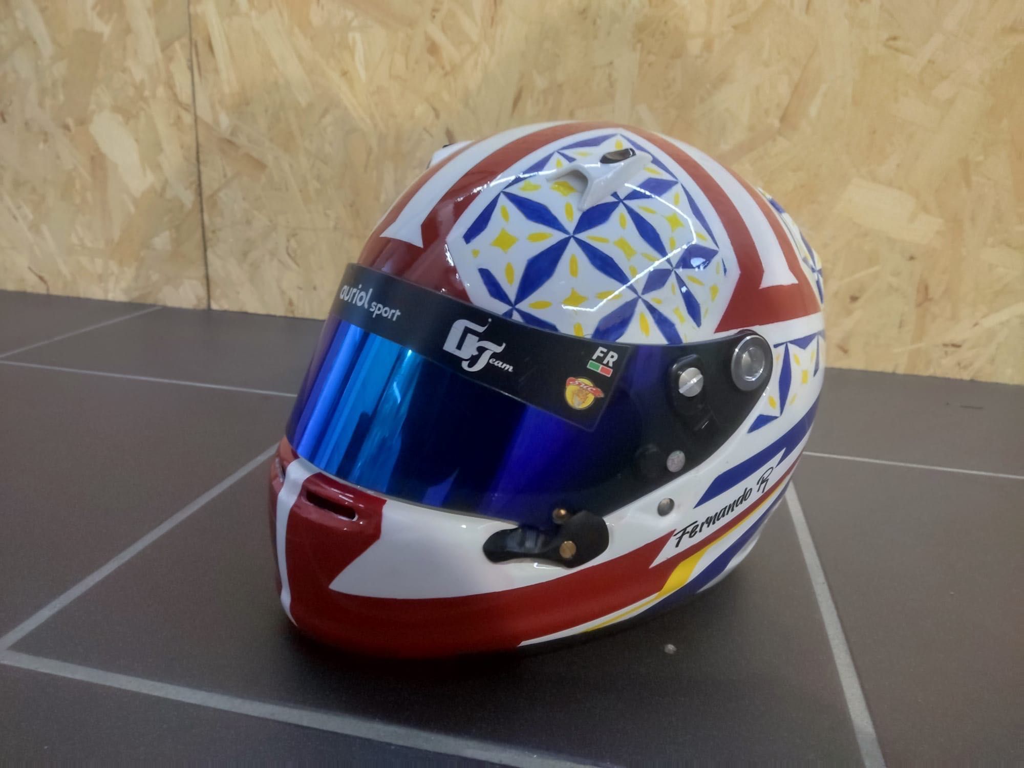 Capacete Arai sk6