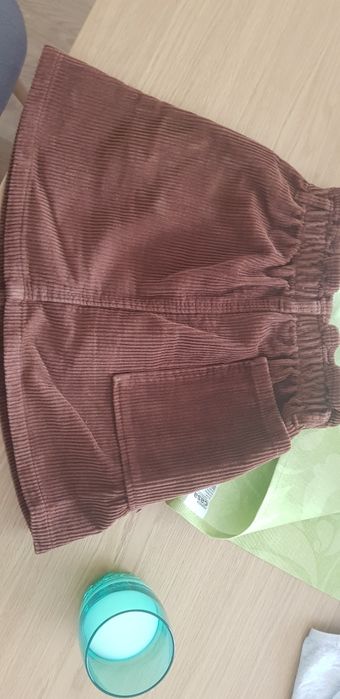 Vendo saia castanha bombazine, com bolsos, 9 anos, Zara, como nova