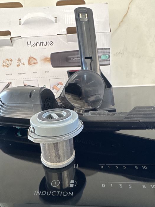 Bezworkowy ręczny samochdowy i domowy odkurzacz firmy HONITURE