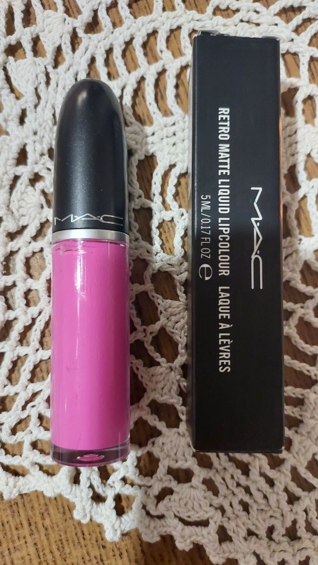 Szminka MAC cosmetics Retro Matte różowa matowa 336 fuchsia flicker