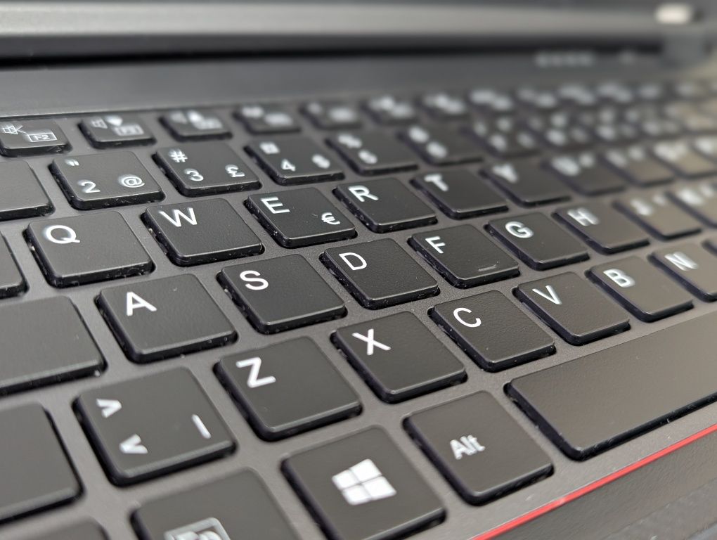 2020р. Ноутбук Fujitsu LIFEBOOK E449/i3-7020/8/256/ОПТ.СТАН 5+.роздріб