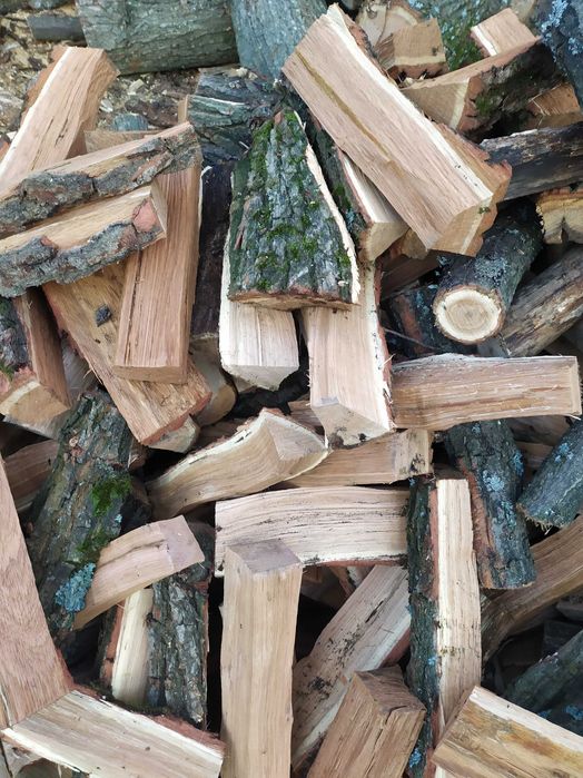 Дрова Дуб , Акация. Колотые. Так же есть и др дрова  от 1200грн