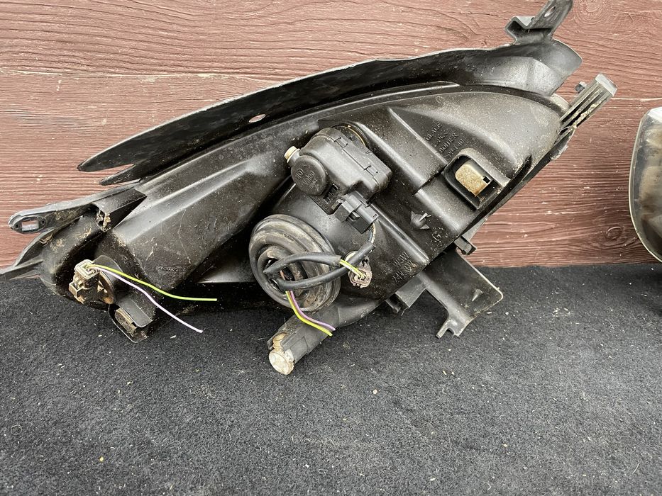 Фари, фара, ліхтарі передні Citroen Xsara Picasso 1 (04-10)