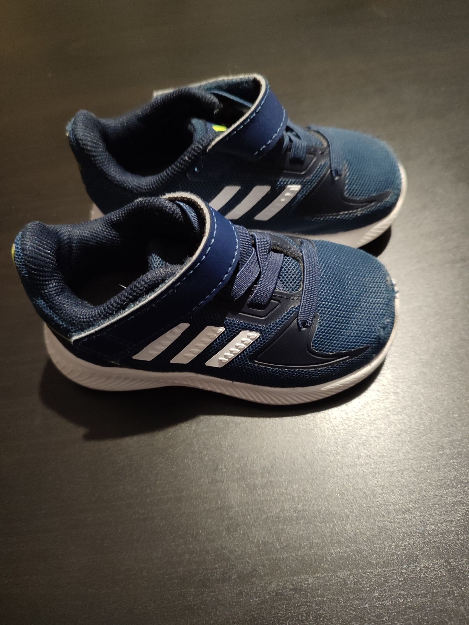 Buty Adidas rozm. 20