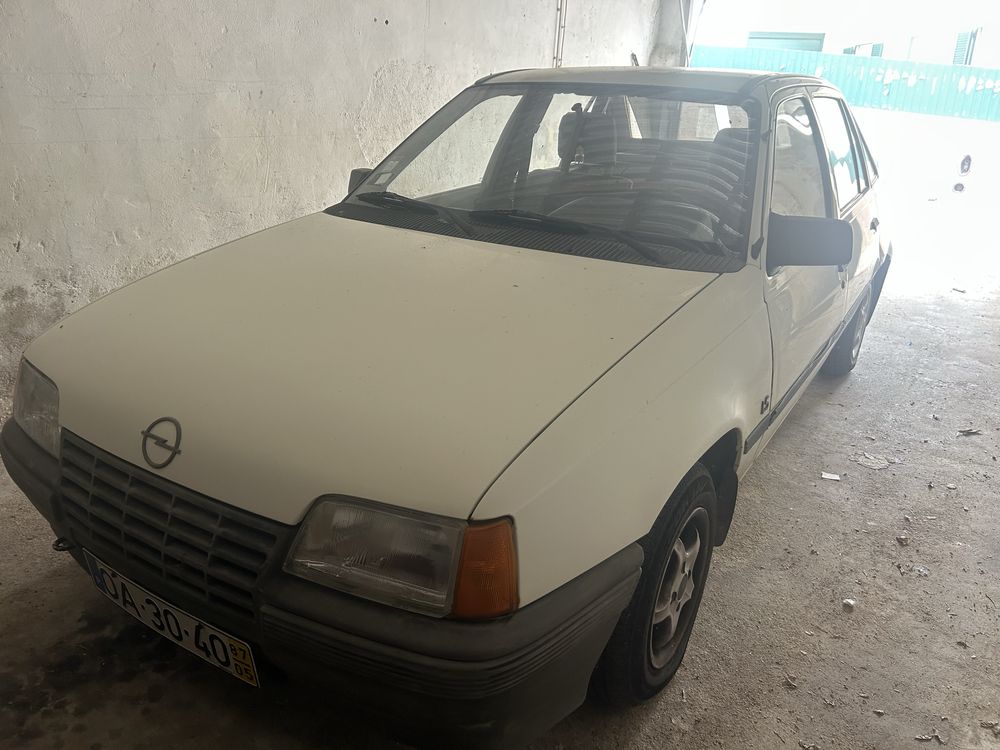 Opel kadett 1.3 s