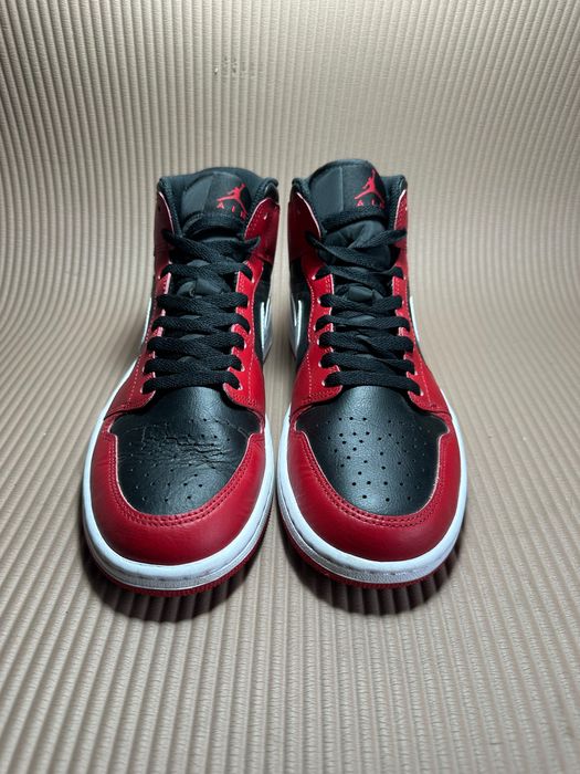 Nike Air Jordan 1 Mid buty oryginalne w rozmiarze 42,5