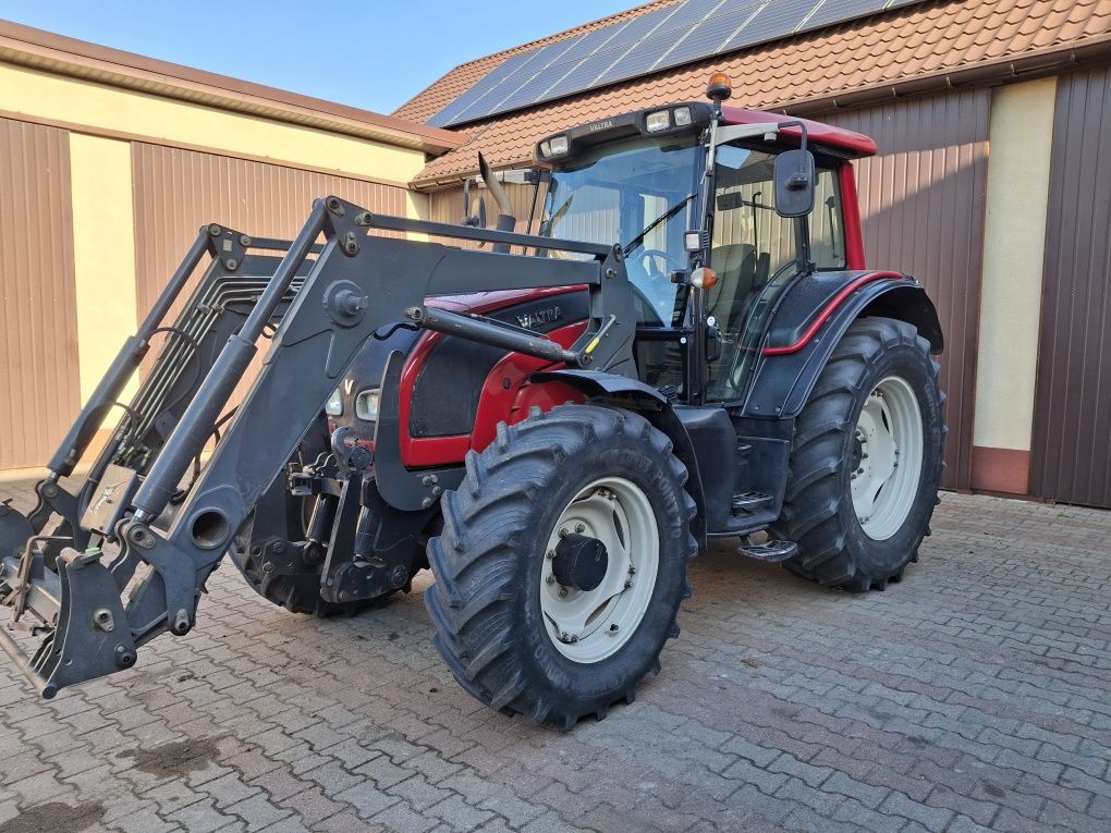 Valtra N121 + tur