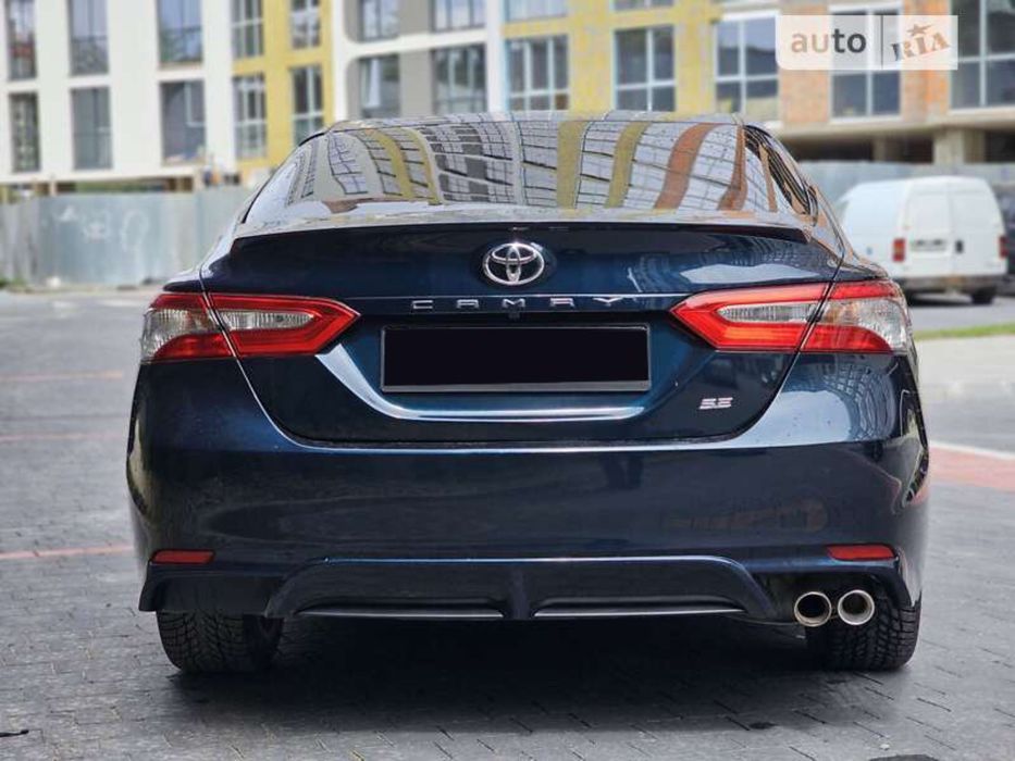 Toyota Camry 2018