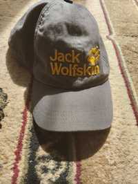 Продам Кепку Jack Wolfskin