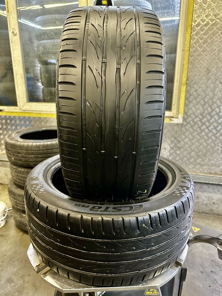 245/40/17 kumho 2шт