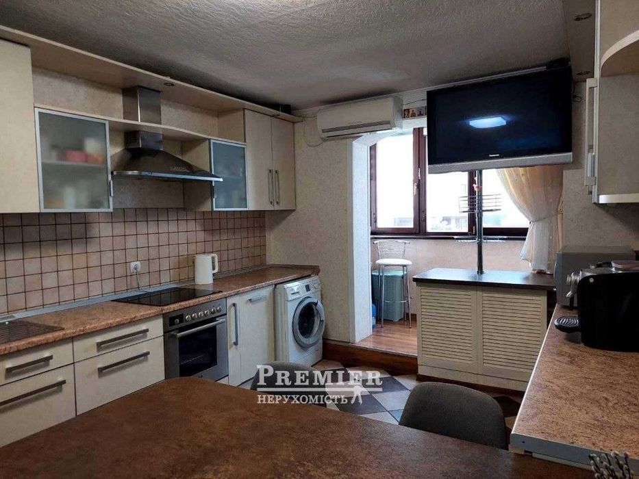 Продам 3-х ком квартиру на Французском бульваре.