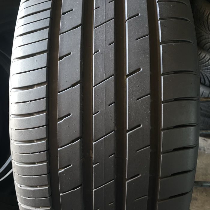 Шини 275/45/21 - 4шт Momo(Угорщина) Toprun M30