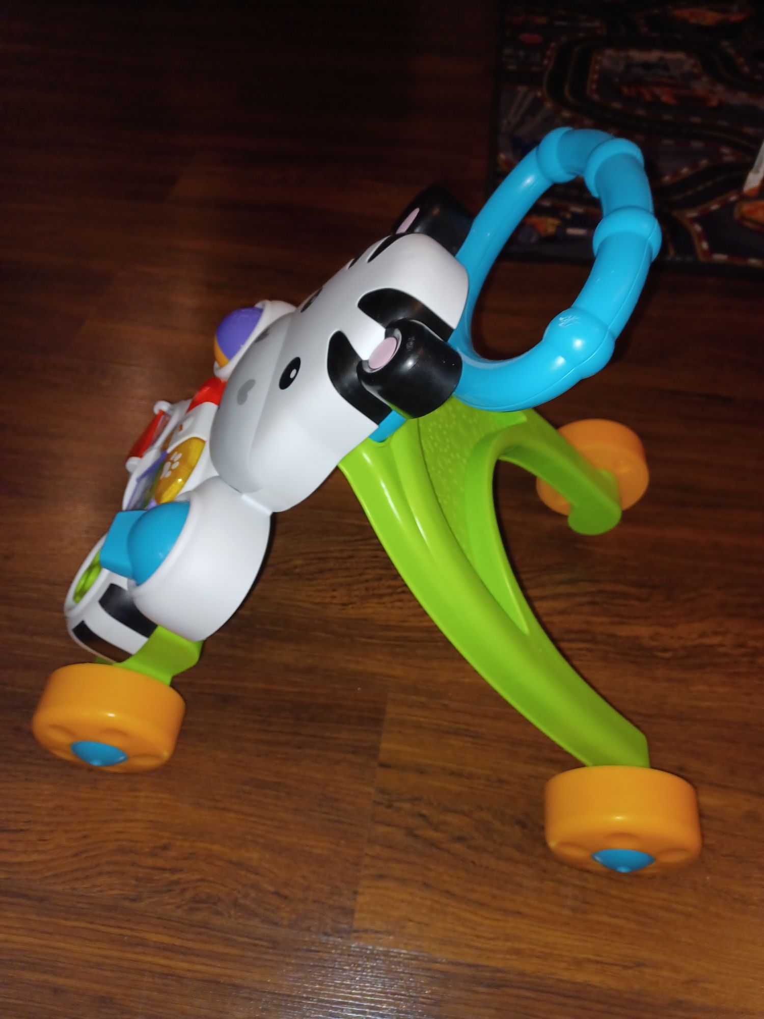 Chodzik pchacz Fisher price