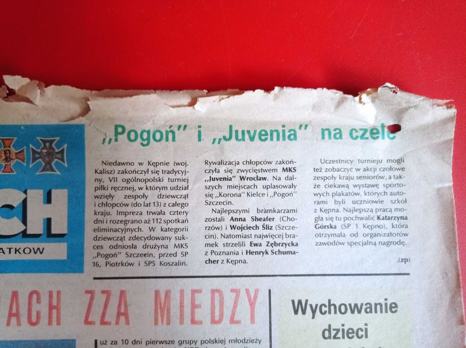 *Świat młodych nr 73/1983, 21 czerwca 1983, Dwa lata wakacji