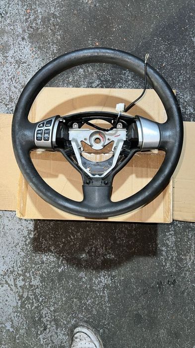 Volante Suzuki Swift
