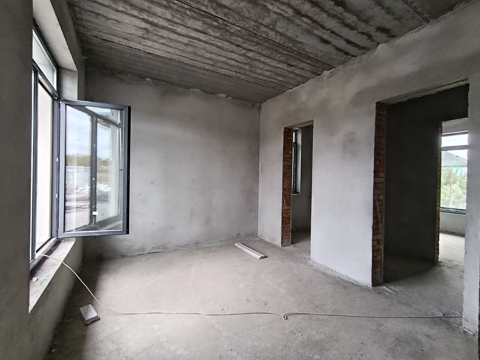 Новий будинок під лісом в м.Черкаси