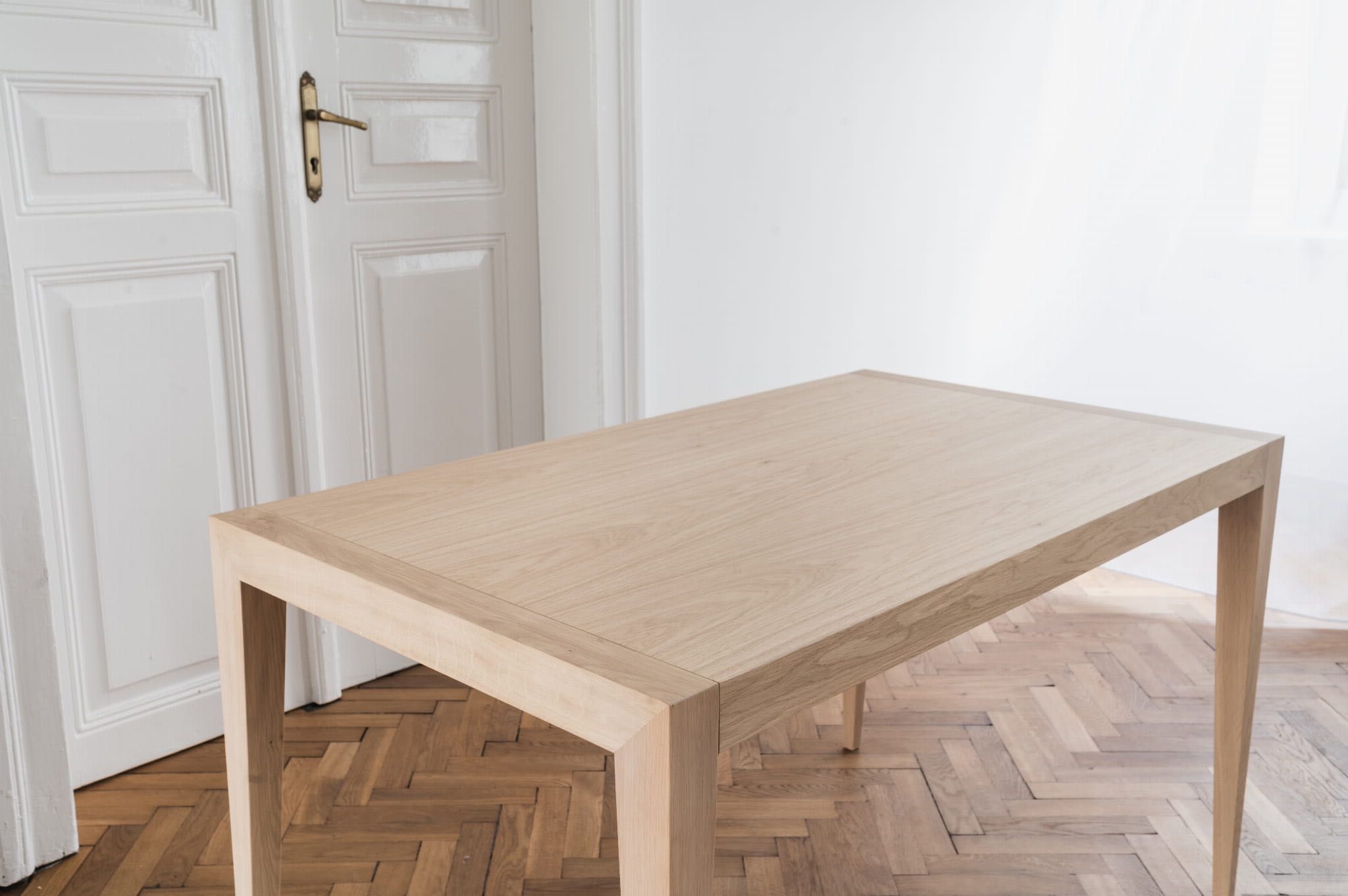 Stół drewniany mid-century modern duński styl
