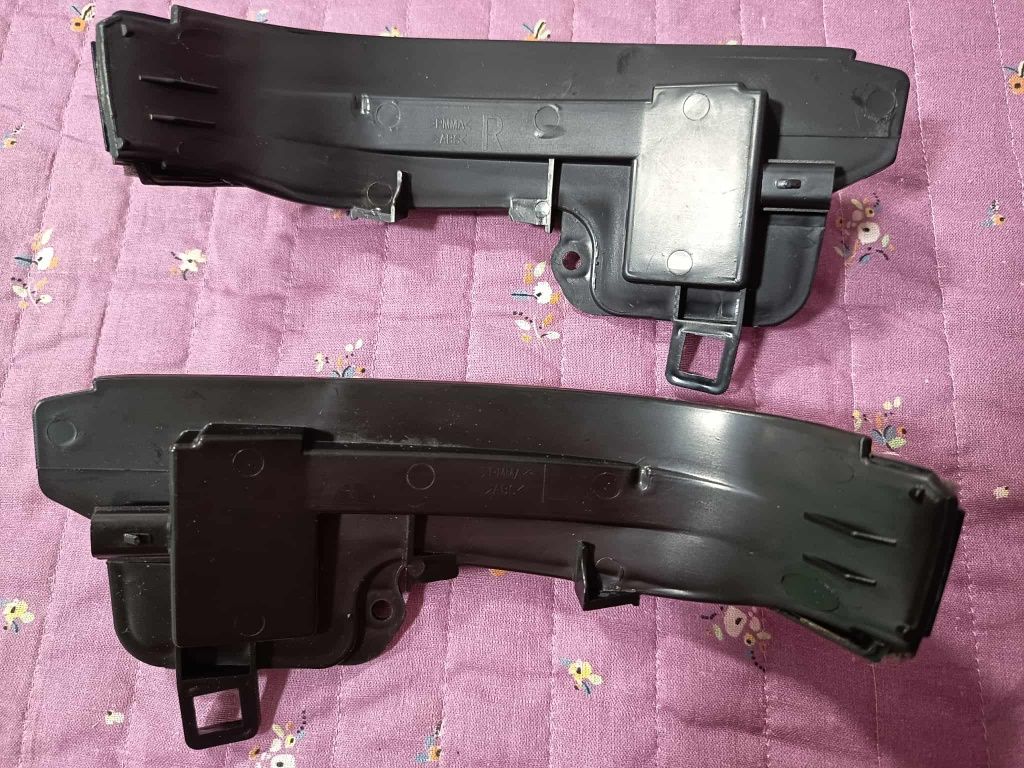 Piscas Dinâmicos LED para Retrovisores  ( C2R 31 )