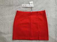 Nowa elegancka czerwona krótka spódnica z rozcięciem Stradivarius 38