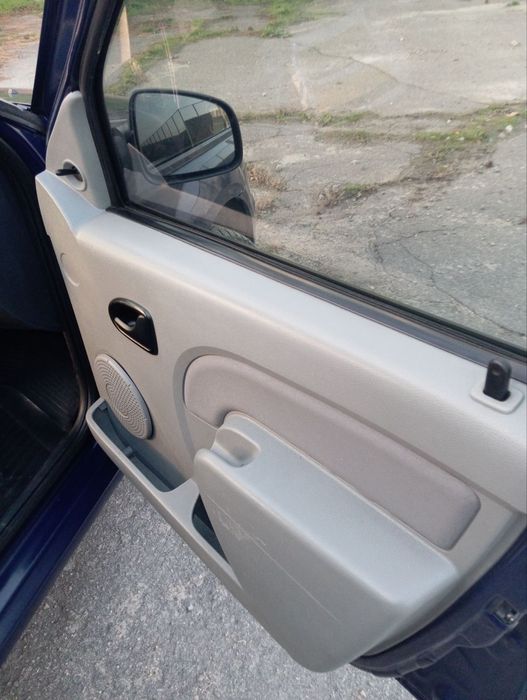 Продаю Рено логан  мсв