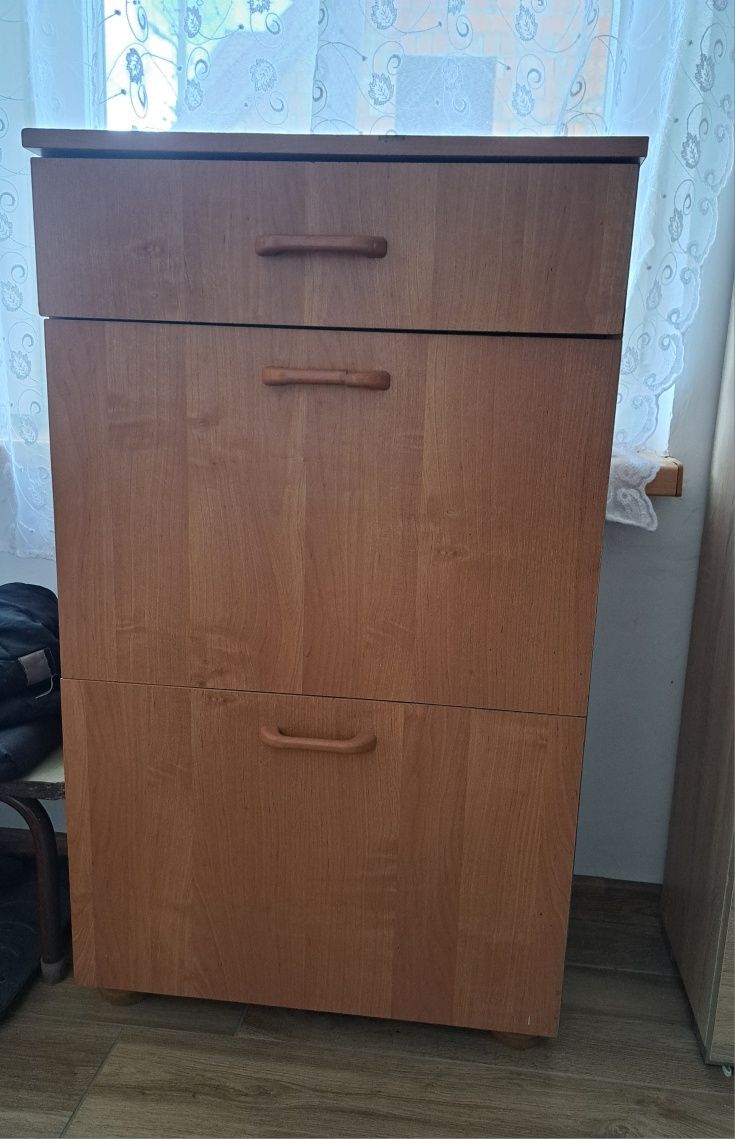 Szafka na buty, półka