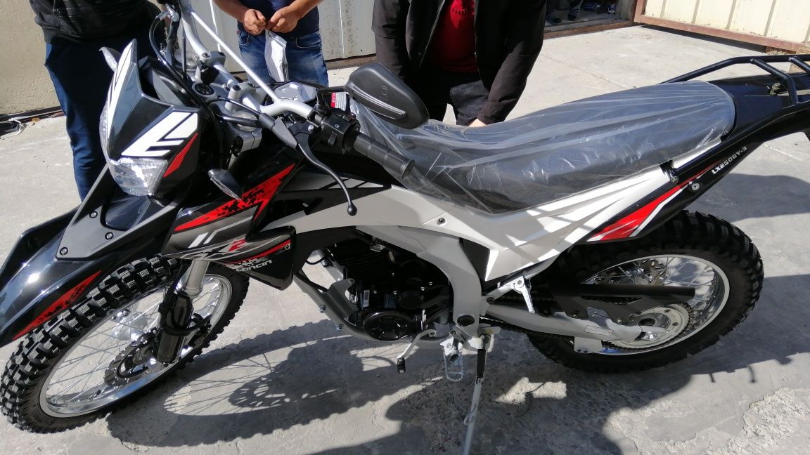 АКЦІЯ Розпродаж!! Лонсін Loncin lx 250,