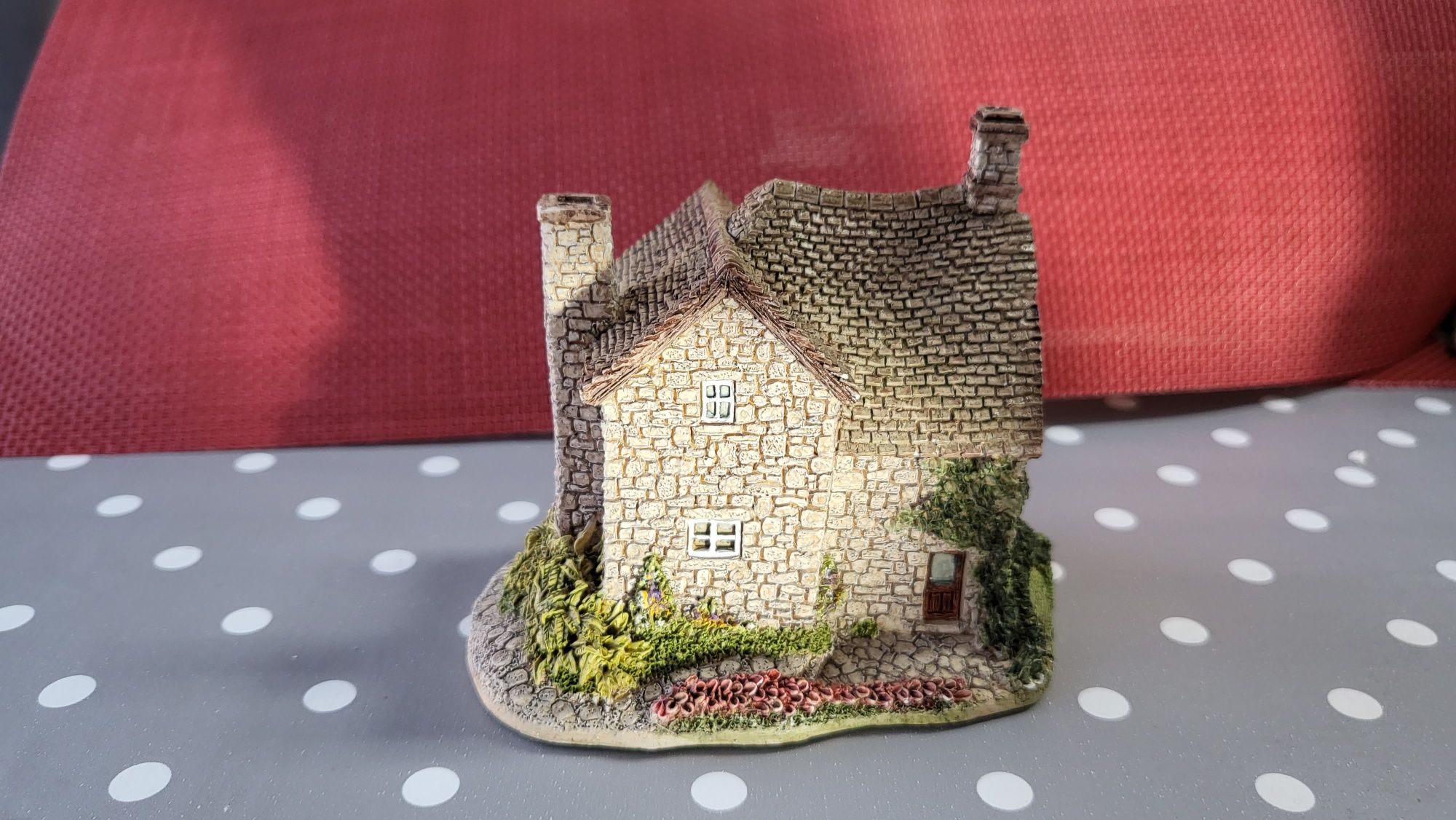 Lilliput Lane - Pear Tree House