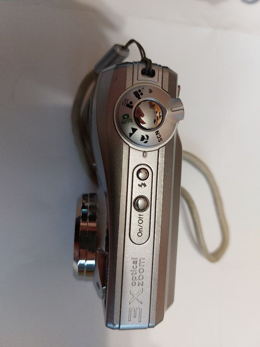 Kompaktowy aparat fotograficzny cyfrówka Kodak C1013