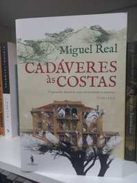 Cadáveres às Costas