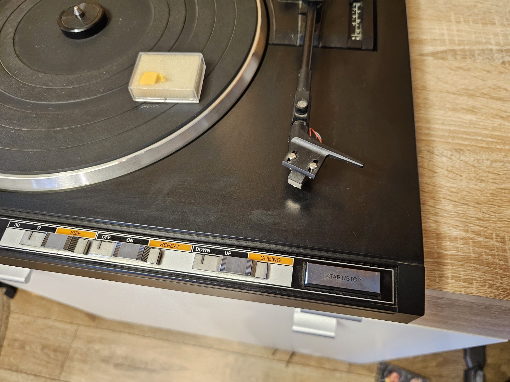 Gramofon Jvc QL-F320B full automat