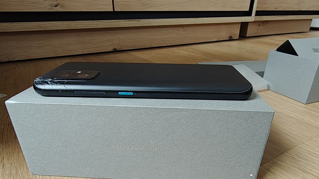 Asus zenfone 8 8/128 czarny