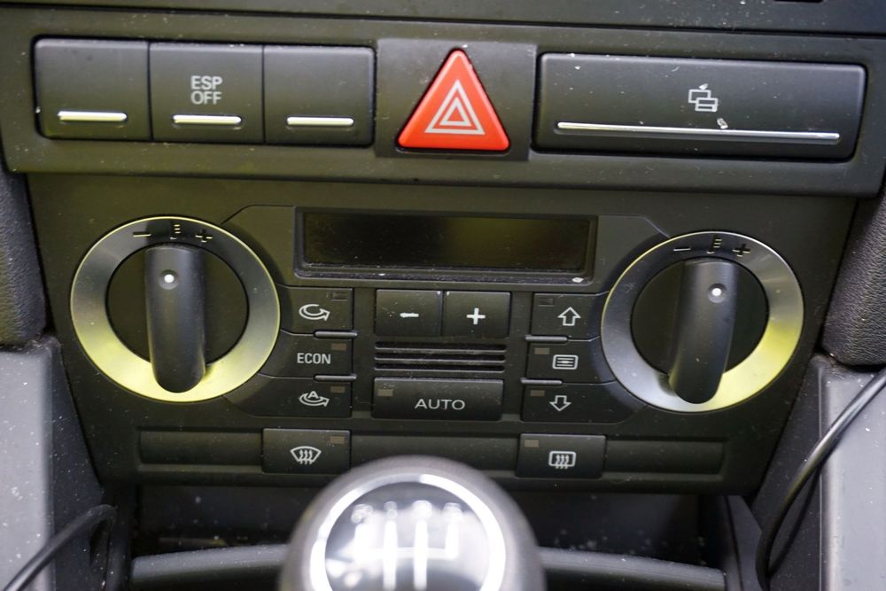 PANEL KLIMATYZACJI NAWIEWU A3 8P  AUDI 2003-2008