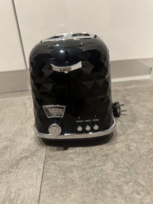 Toster Delonghi czarny