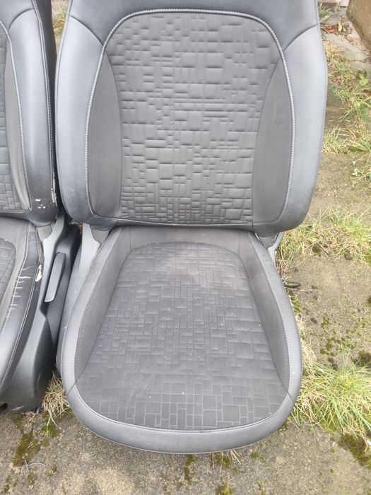 Na sprzedaż komplet foteli i boczków opel corsa e półskóry