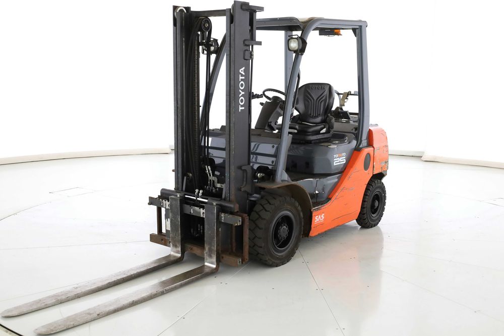 Wózek widłowy 8FGF25 Toyota 2019r 3,3m Duplex przesuw boczny