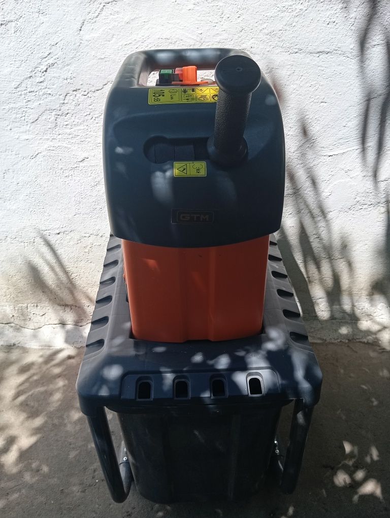 Подрібнювач DS2800/45 + подовжувач 15м