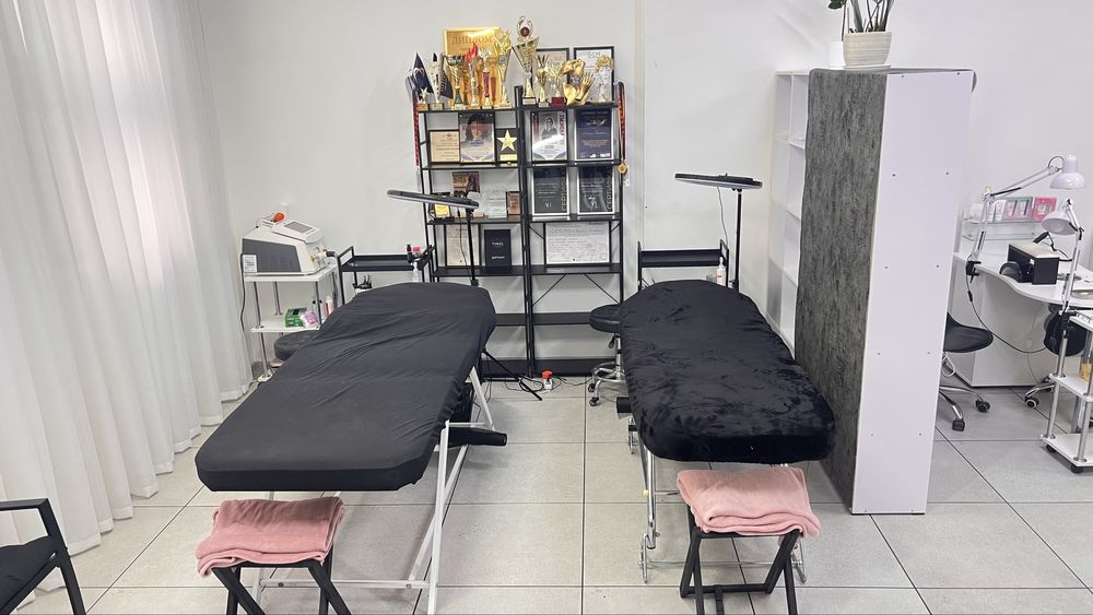 Робоче місце майстрам в салоні краси