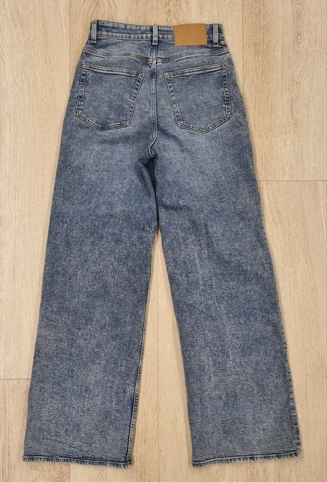 Jeansy z wysokim stanem / Wide High Jeans rozm. 36