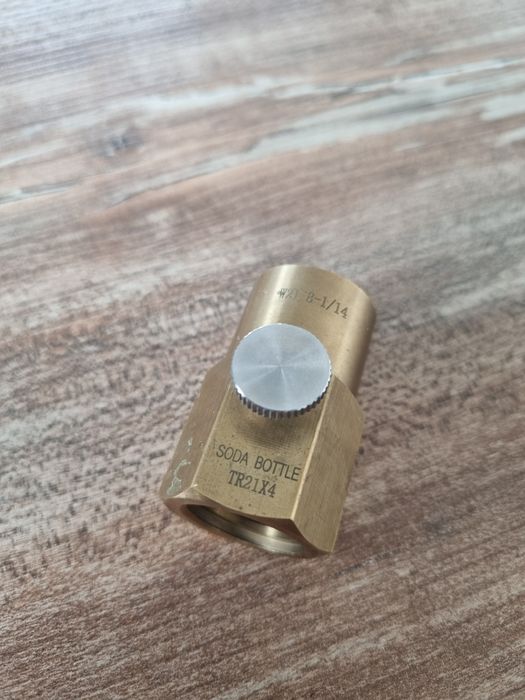 Przetoczka Adapter CO2 Tr21/4 do niebieskiej SodaStream dafi