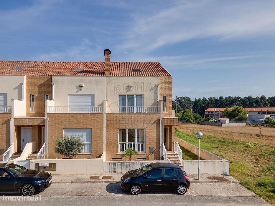 Moradia T4 para venda