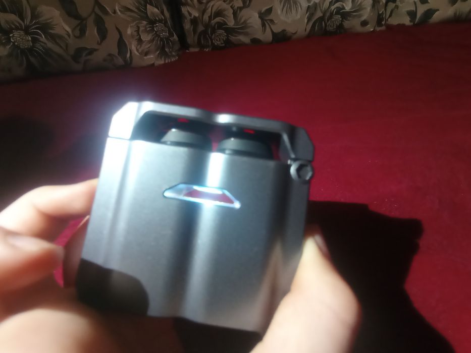 Безпроводні навушники