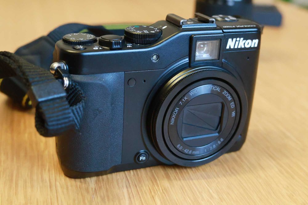 Nikon P7000 aparat kompaktowy