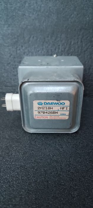 Магнитрон микроволновки