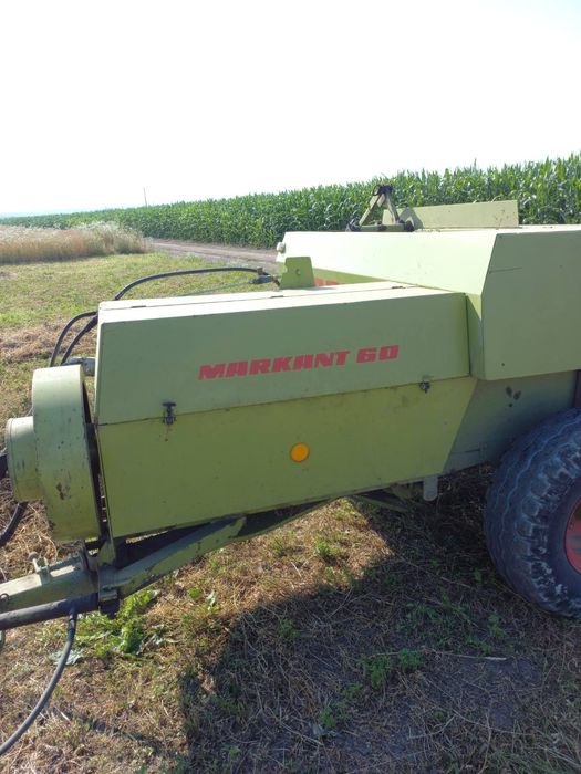 Прес для тюків підбірник Claas markant 60