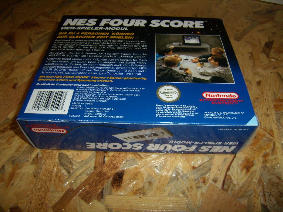 Nintendo NES Four Score na caixa - NOVO - portes grátis
