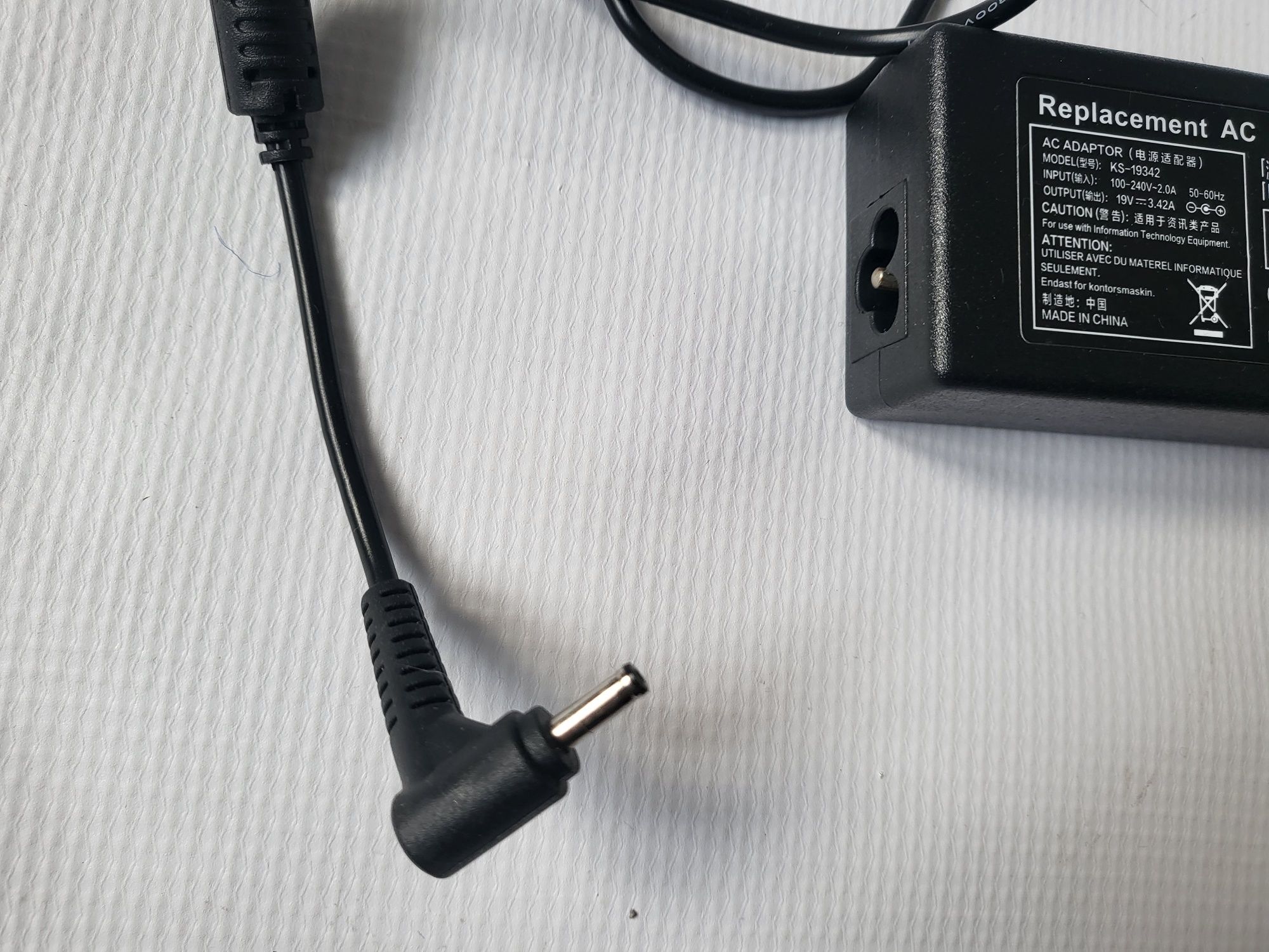 Ac adapter , ładowarka 65 w